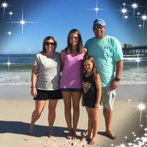 Meet your Posher, Leslie